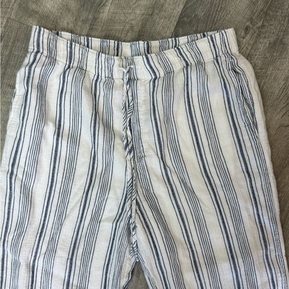 Abercrombie & Fitch White and Navy Striped Pants Size L - Picture 4 of 5